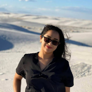 Meet your Posher, Estefania